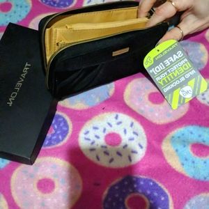 Ladies wallet